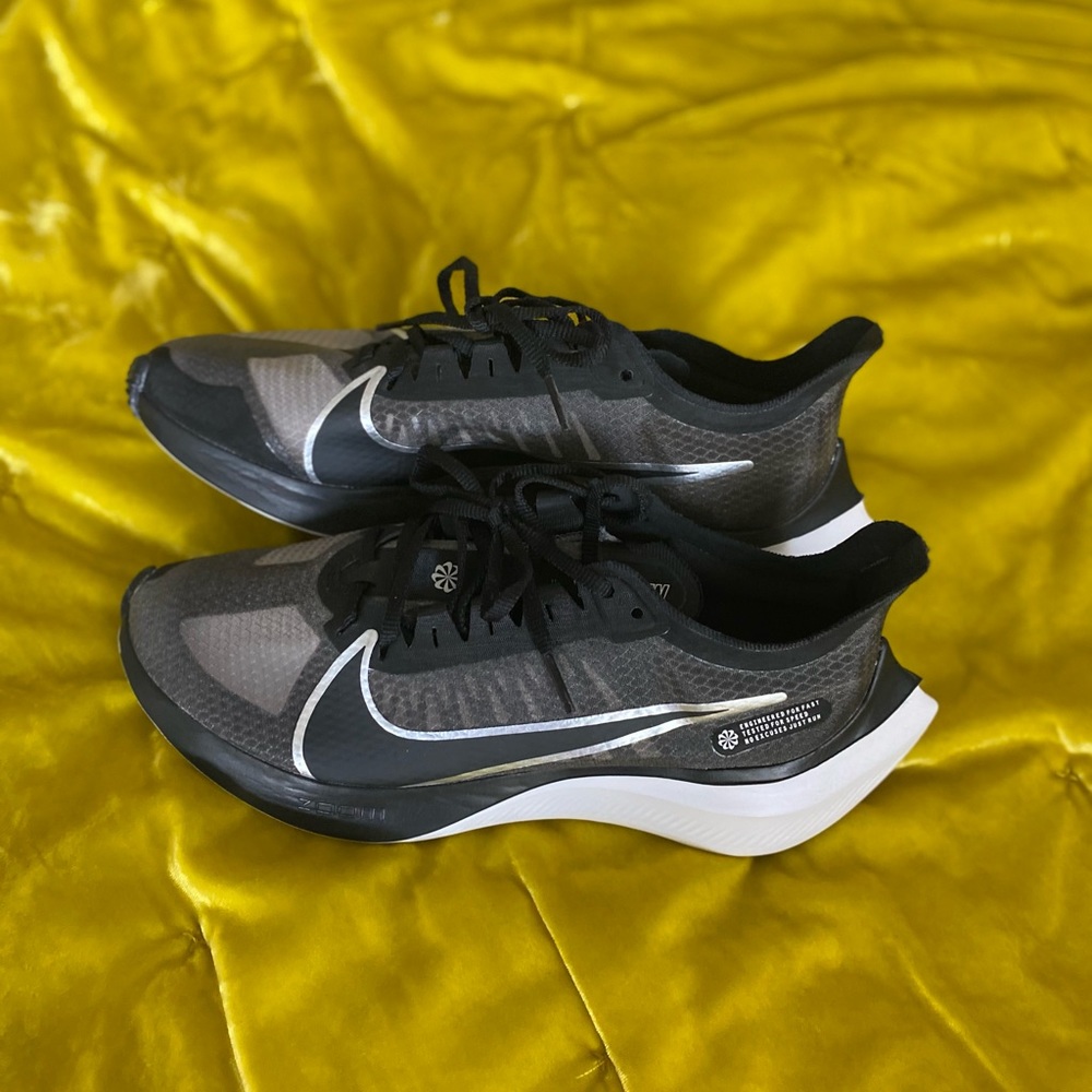 NEVER WORN!!!!!